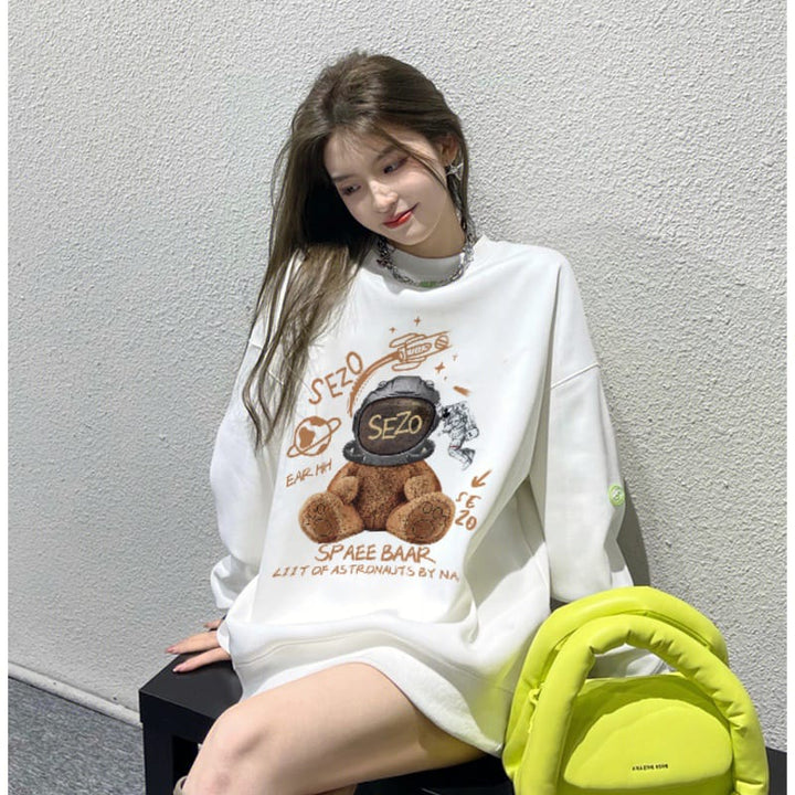 "Astronaut Bear Sweatshirt 🐻🚀🪐"